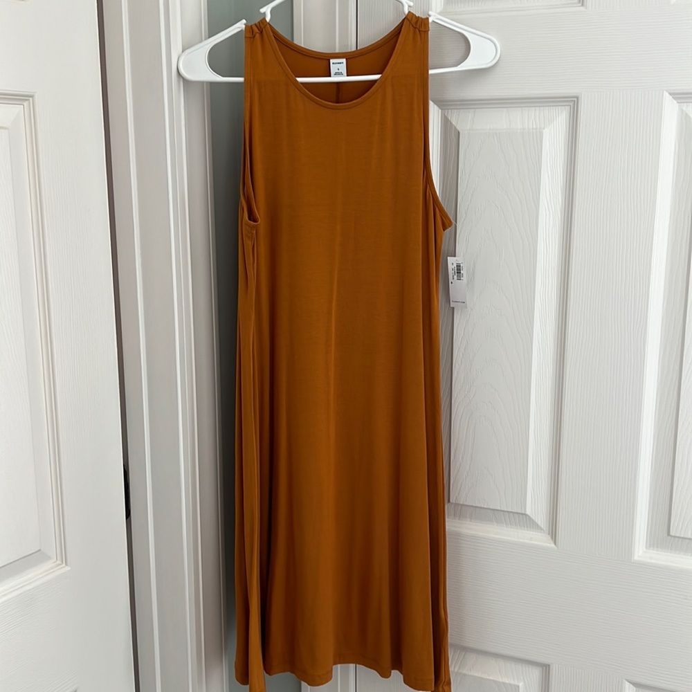 Old Navy sleeveless mustard dress